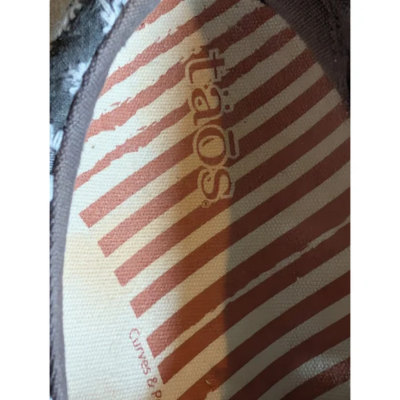 Taos Women Dandy Slip On Sneaker In Gray & White Starlite Pattern Size 7.5M - Picture 5 of 6